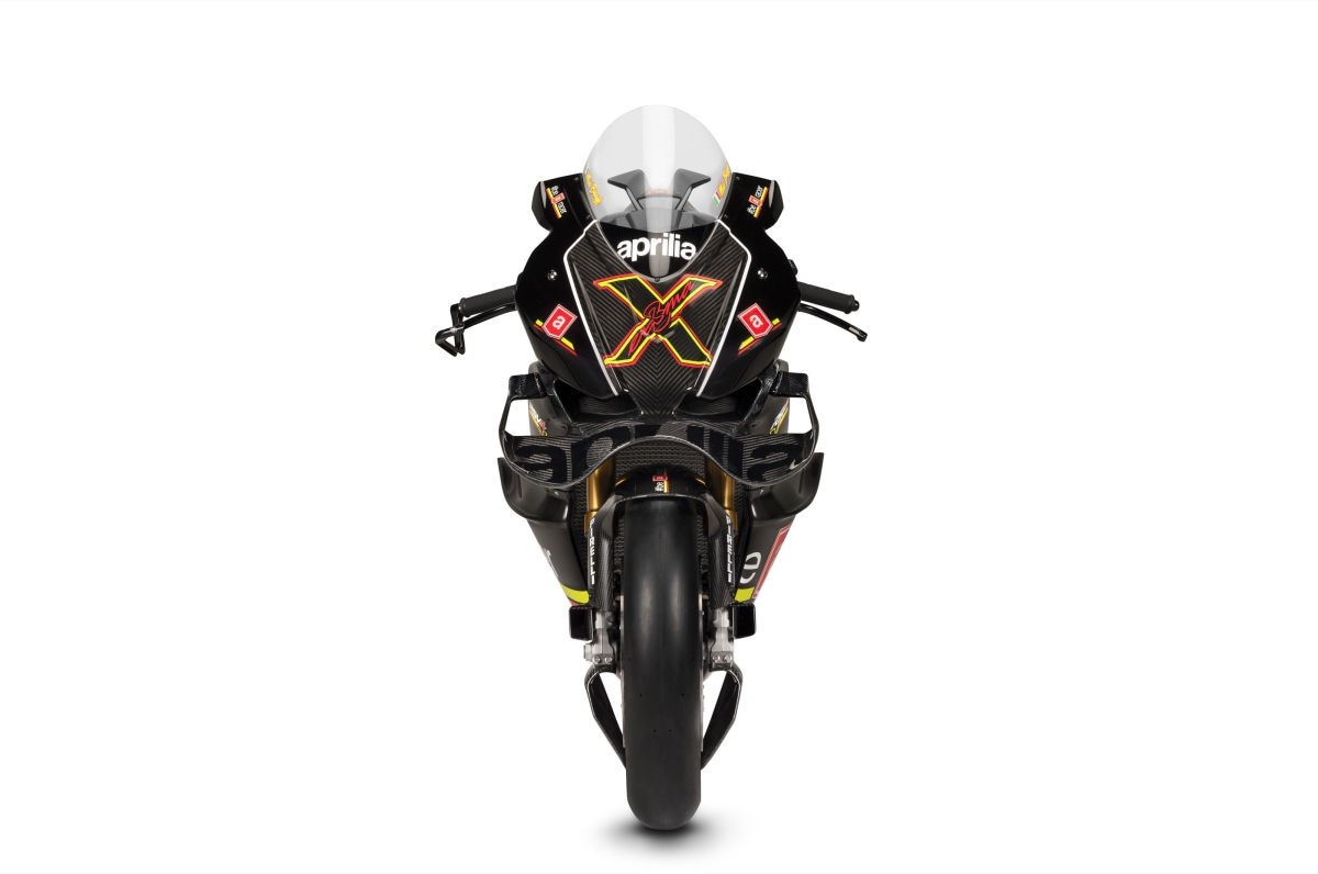 Volete comprare una MotoGP? Adesso c'è l'Aprilia RSV4 X ex3ma